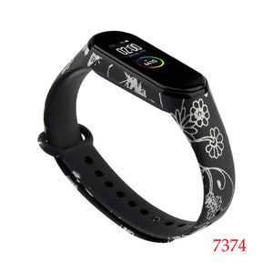 For Xiaomi Mi Band 4 3 Strap Metal buckle silicone wrist strap miband 3 accessories bracelet Miband 4 watchband Avengers Pattern